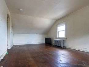 8 Thompson, Webster MA 01570