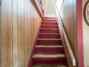 8 Thompson, Webster MA 01570