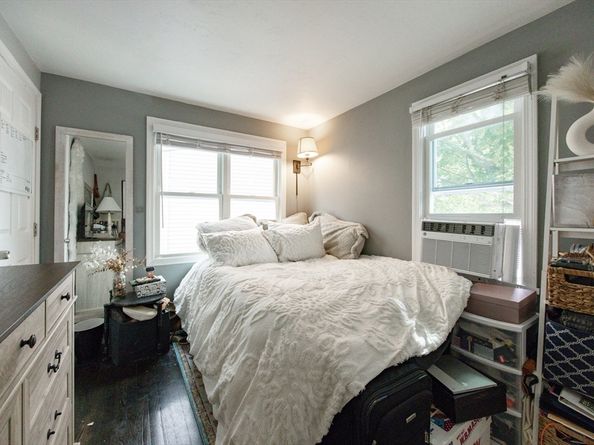 212 W 6th St 212, Boston MA 02127