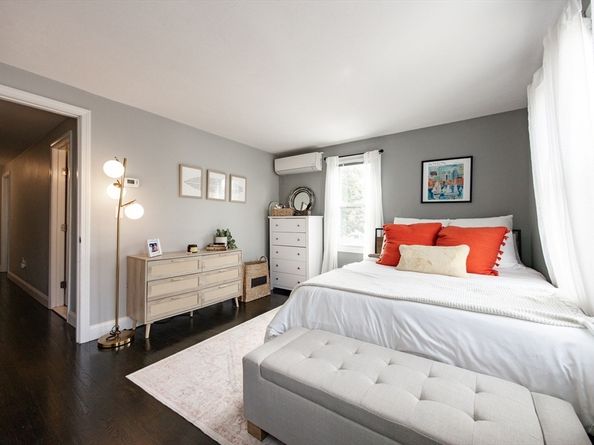 212 W 6th St 212, Boston MA 02127