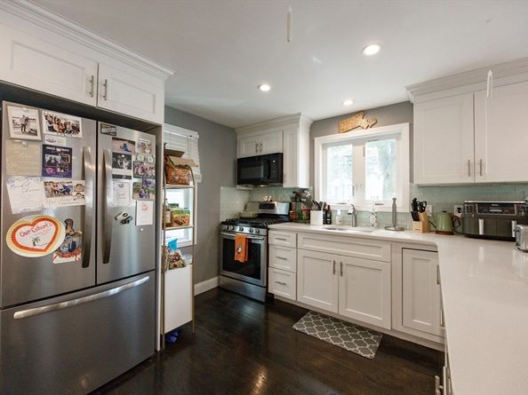 212 W 6th St 212, Boston MA 02127