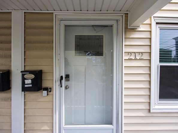 212 W 6th St 212, Boston MA 02127