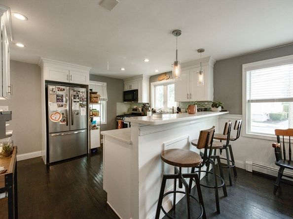 212 W 6th St 212, Boston MA 02127