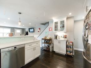 212 W 6th St 212, Boston MA 02127