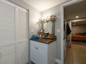 212 W 6th St 212, Boston MA 02127