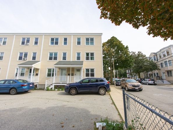 212 W 6th St 212, Boston MA 02127