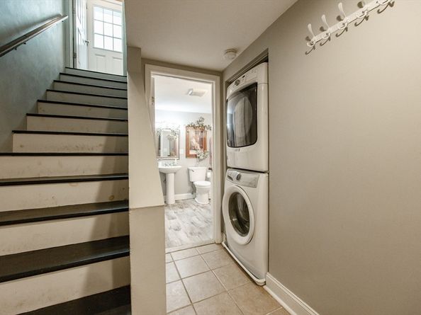 212 W 6th St 212, Boston MA 02127