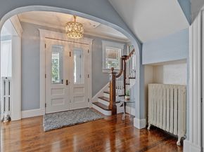 91 Orchard St, Leominster MA 01453