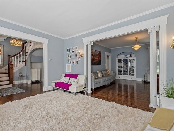 91 Orchard St, Leominster MA 01453