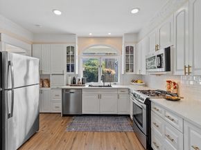 91 Orchard St, Leominster MA 01453