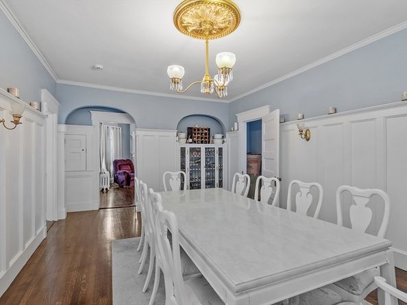 91 Orchard St, Leominster MA 01453
