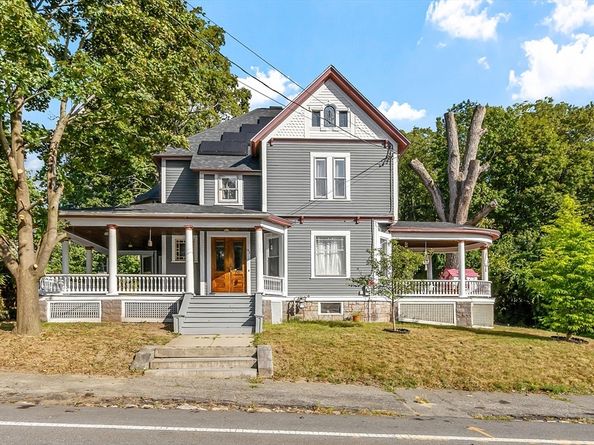91 Orchard St, Leominster MA 01453
