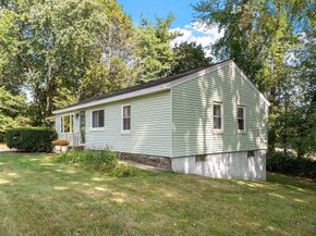 6 Argentine Street, Leominster MA 01453
