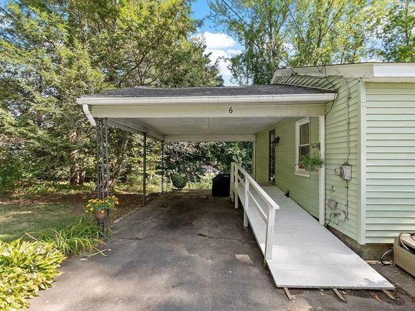 6 Argentine Street, Leominster MA 01453