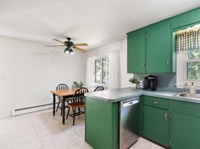6 Argentine Street, Leominster MA 01453