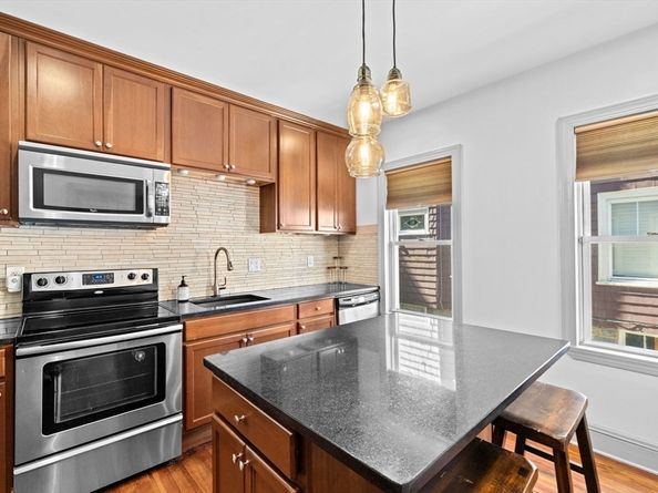 96 King St 1, Boston MA 02122