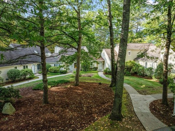 18B Pilgrim Dr 24, Westford MA 01886