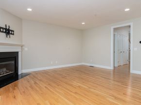 4 Country Candle Lane 4, Northborough MA 01532
