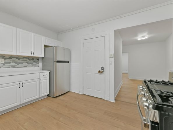 144 Salem St, Boston MA 02113