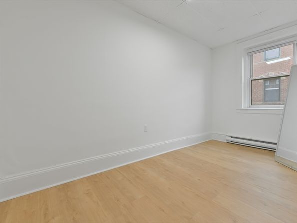 144 Salem St, Boston MA 02113