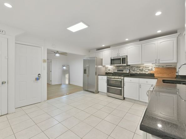 144 Salem St, Boston MA 02113