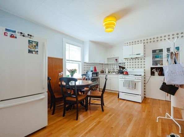 119 Amory St, Cambridge MA 02139