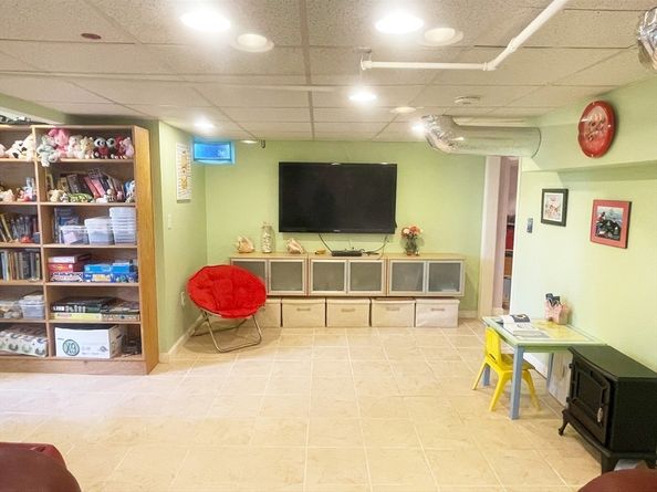 30 Middle St, Newton MA 02458