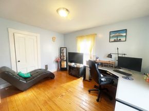 30 Middle St, Newton MA 02458