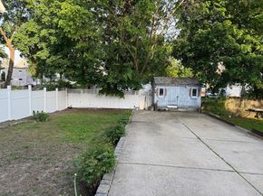 30 Middle St, Newton MA 02458