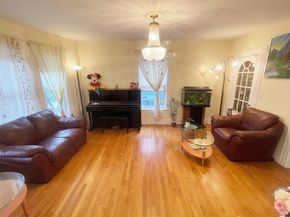 30 Middle St, Newton MA 02458
