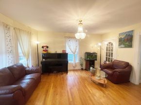 30 Middle St, Newton MA 02458
