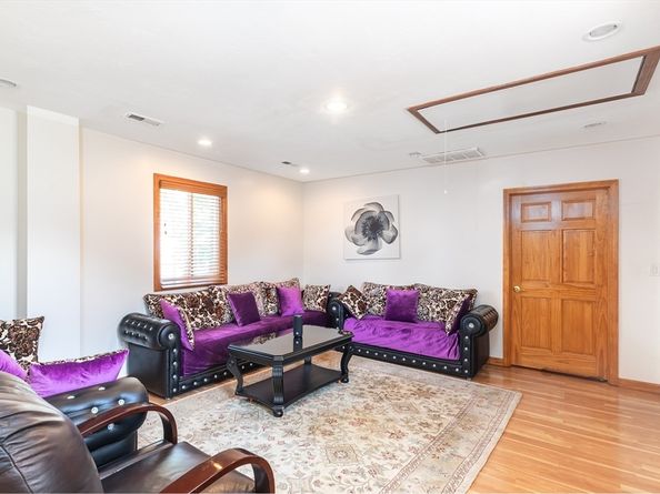 47 Flint St, Revere MA 02151