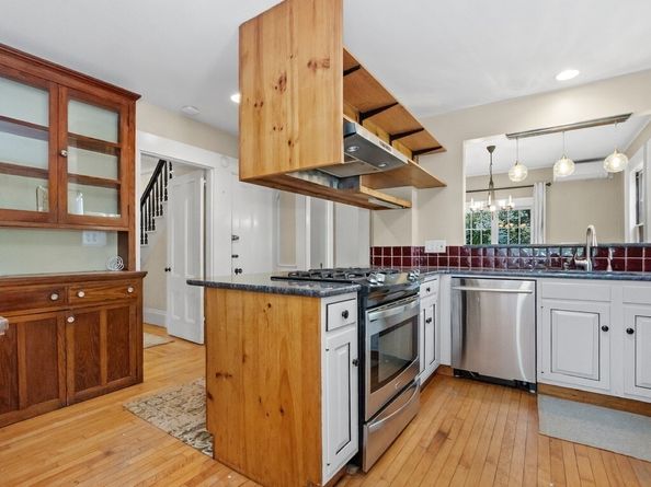 85 Crescent Street, Waltham MA 02453