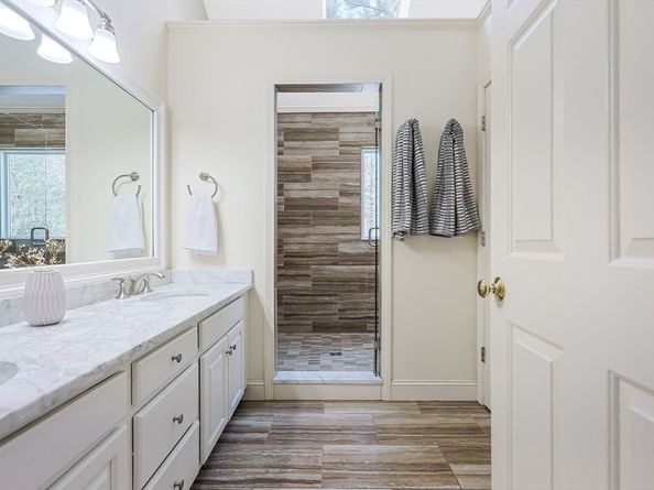 555 River St, Norwell MA 02061