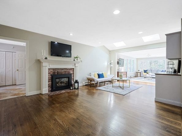 555 River St, Norwell MA 02061