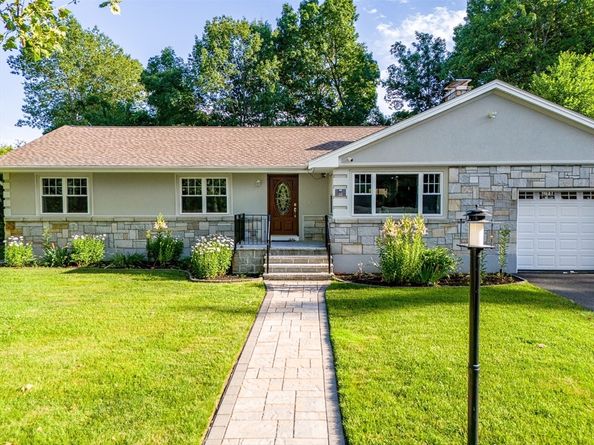 18 Alfred Rd, Saugus MA 01906