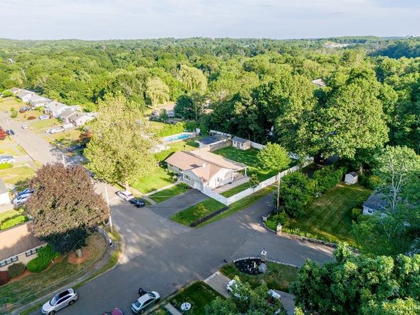 18 Alfred Rd, Saugus MA 01906
