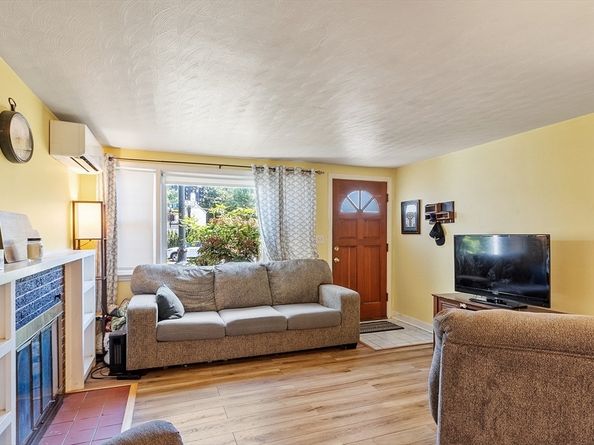 408 Elm Street, Framingham MA 01701