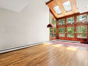 3 Bray St, Gloucester MA 01930
