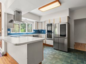 3 Bray St, Gloucester MA 01930