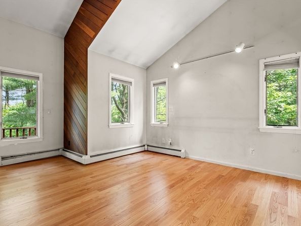 3 Bray St, Gloucester MA 01930