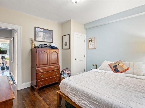 180 Commonwealth Ave 5, Boston MA 02116