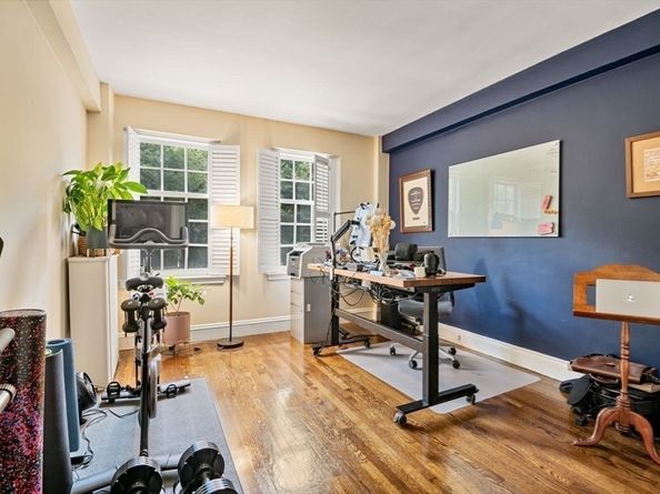 180 Commonwealth Ave 5, Boston MA 02116