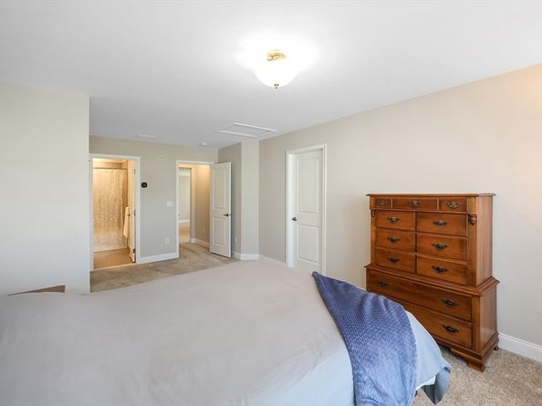 22 Henry Way 22, Millis MA 02054