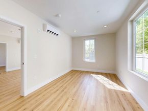 476 Warren St, Boston MA 02121