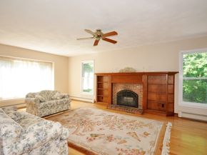 9 Breezy Point Rd, Acton MA 01720