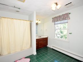 9 Breezy Point Rd, Acton MA 01720