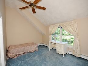 9 Breezy Point Rd, Acton MA 01720