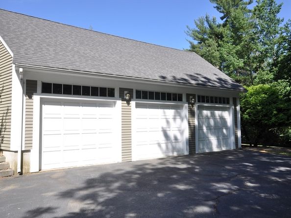 9 Breezy Point Rd, Acton MA 01720