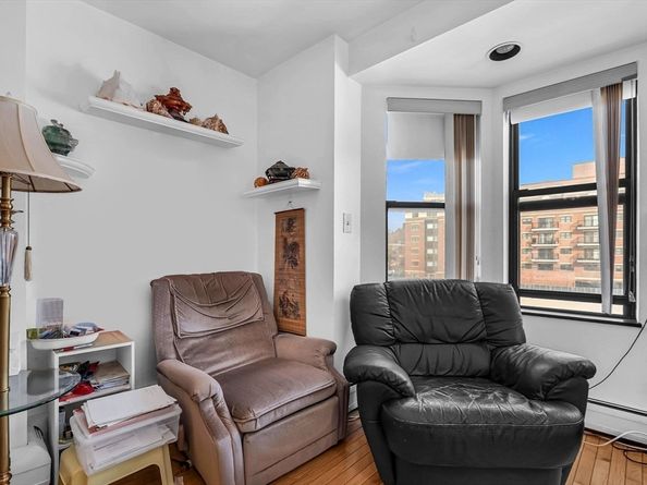 77 E Berkeley St 4, Boston MA 02118